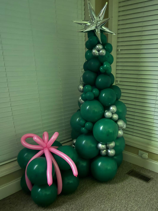 Balloon Christmas Tree Group Class - November 1, 2025 at 2:00 pm EST